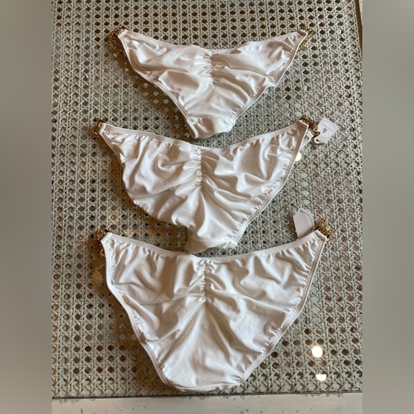 White and gold bikini bottom scrunch butt large new NWT - Picture 8 of 10